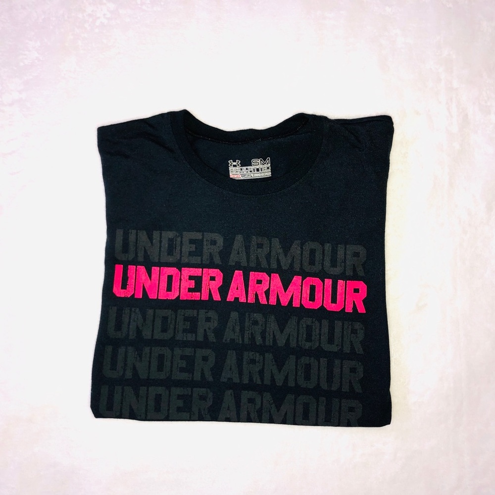 Under Armour T-shirt